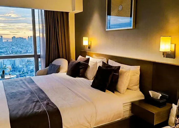 Hotel Buena Lux Novotel Residences Acqua Manila